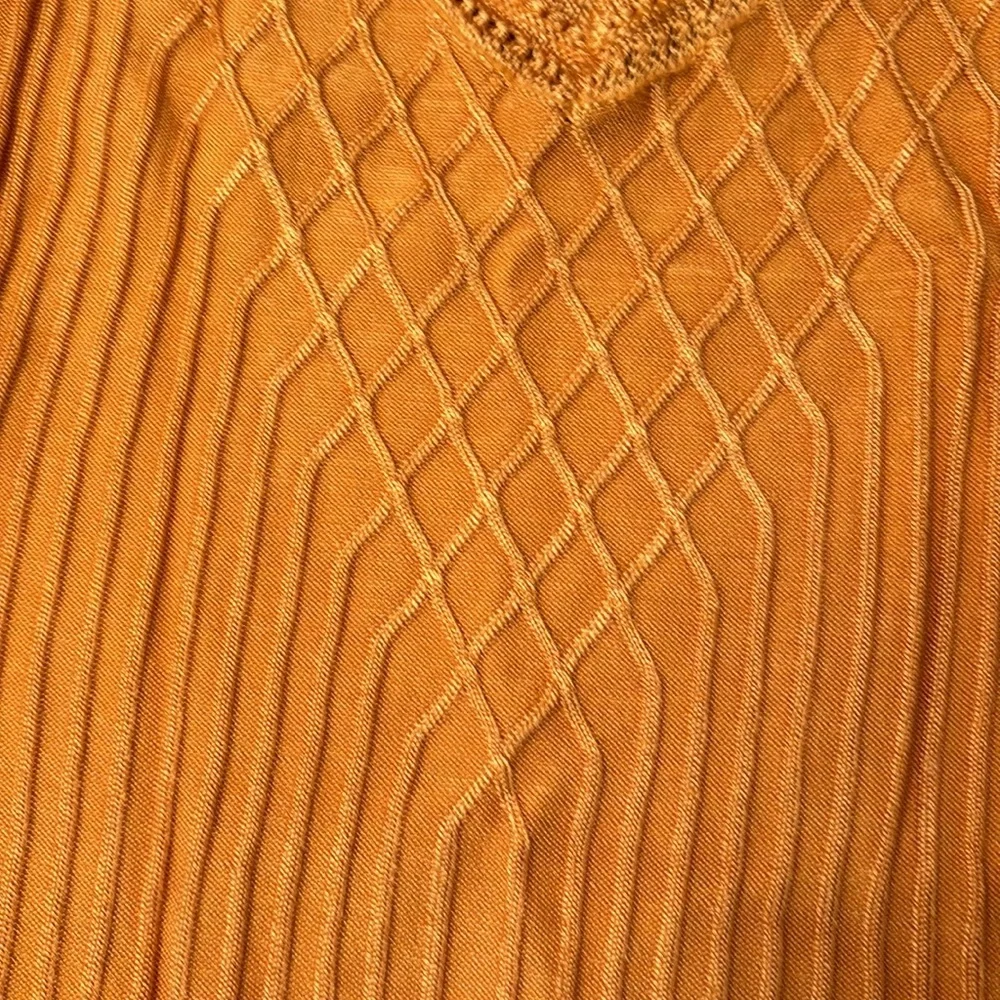 NWT. WHbM knit tank - Picture 3 of 3